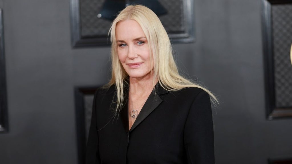 , 202403daryl hannah splash