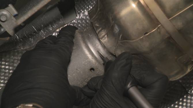 Click to play video: Richmond cracks down on catalytic converter thefts with etching program