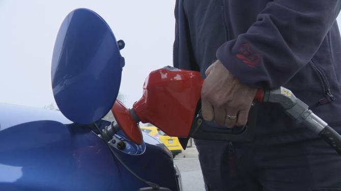 Click to play video: Metro Vancouver gas prices could hit $2.30 by late spring